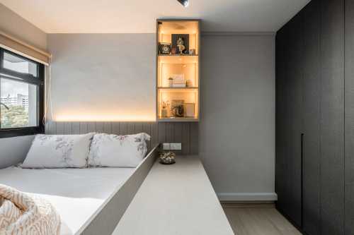 Contemporary Bedroom at Boon Lay Place