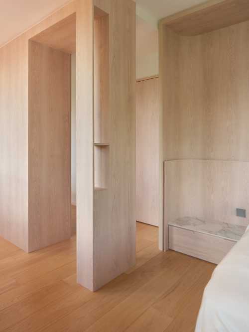Minimalist Bedroom at Bunglow @ MTP
