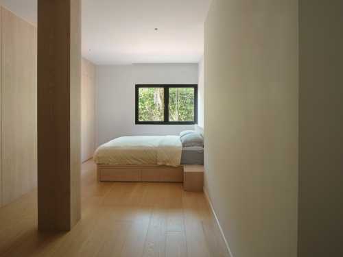 Minimalist Bedroom at Bunglow @ MTP