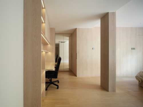 Minimalist Bedroom at Bunglow @ MTP