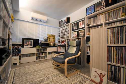 Vintage Home Theatre at 550 Pasir Ris