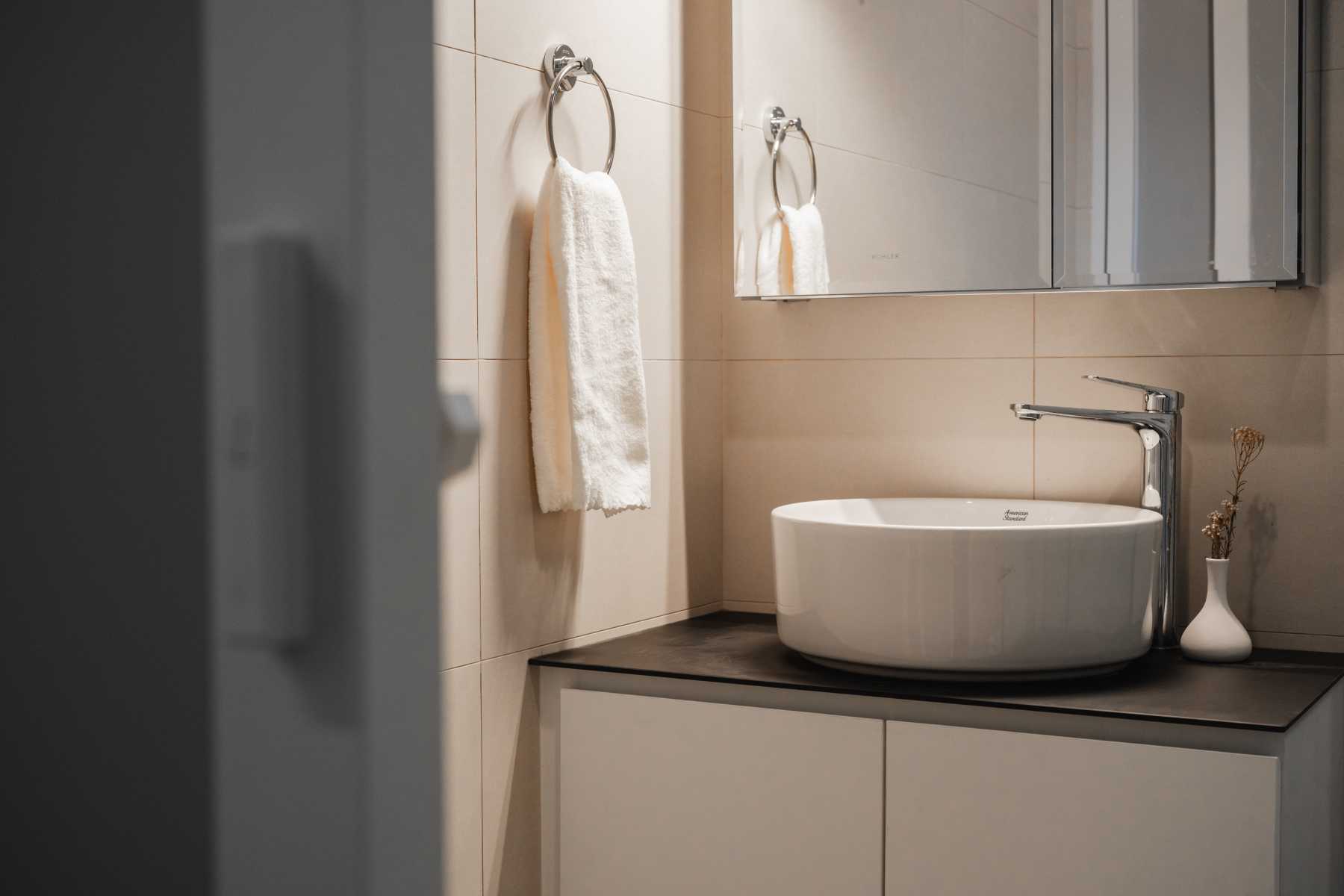 Contemporary Bathroom with Countertop and Mirror