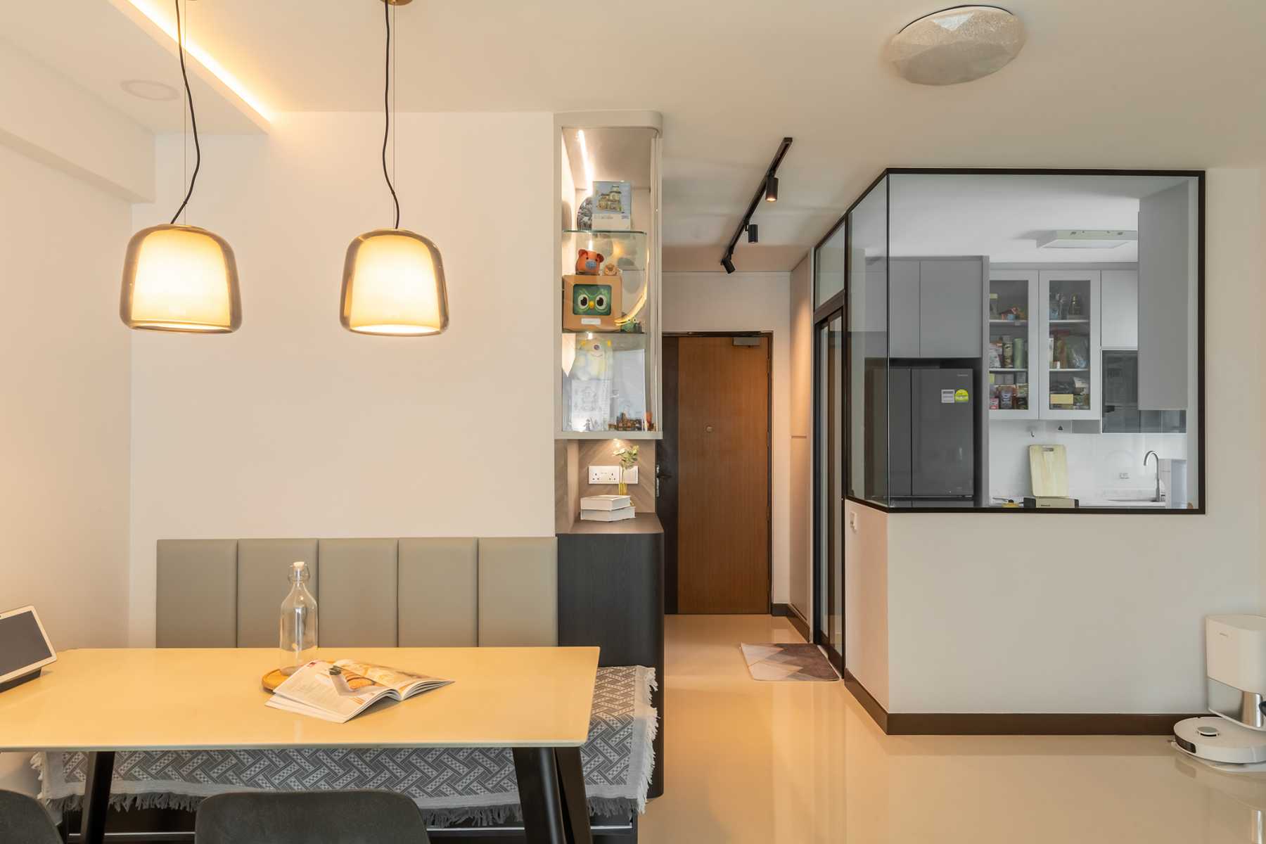 Contemporary Living Room with Homogeneous Tiles and Drop Ceiling