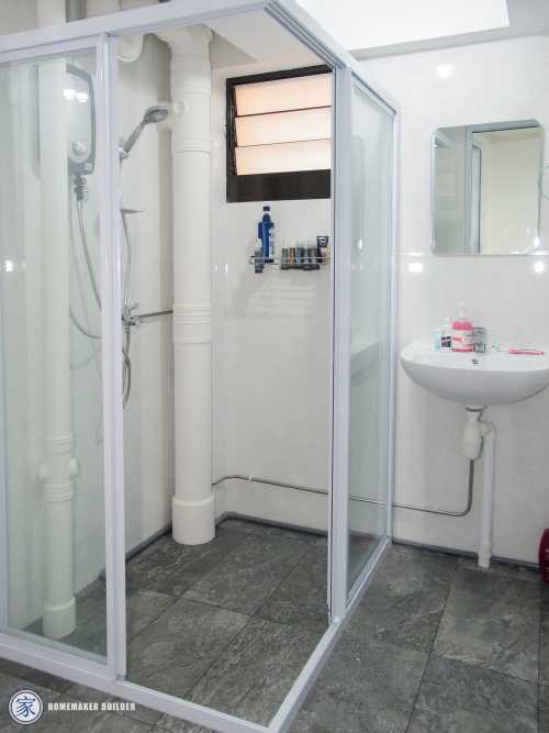 Vintage Bathroom at 4 Everton Park