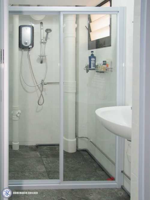 Vintage Bathroom at 4 Everton Park