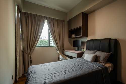 Contemporary Bedroom at Palms Garden