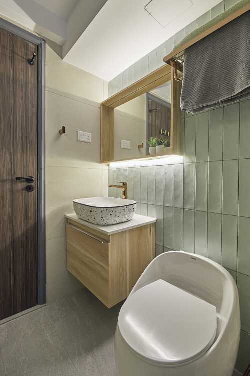 Contemporary Bathroom at Palm Gardens