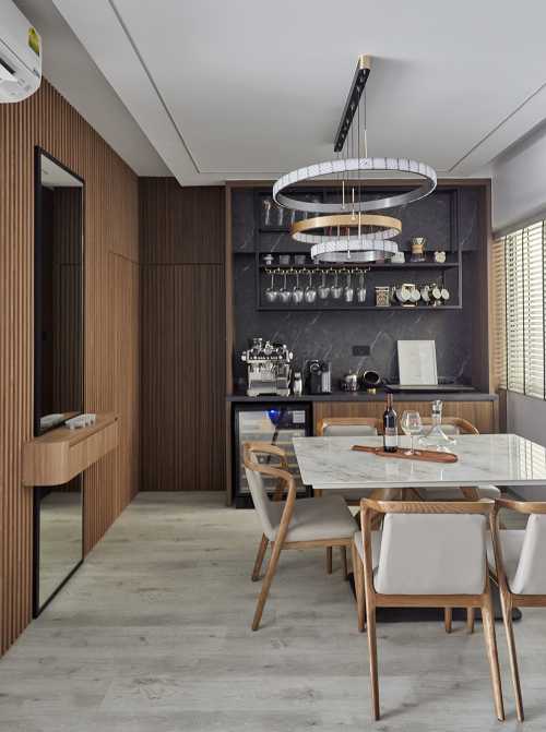 Contemporary Dining Room at Palm Gardens