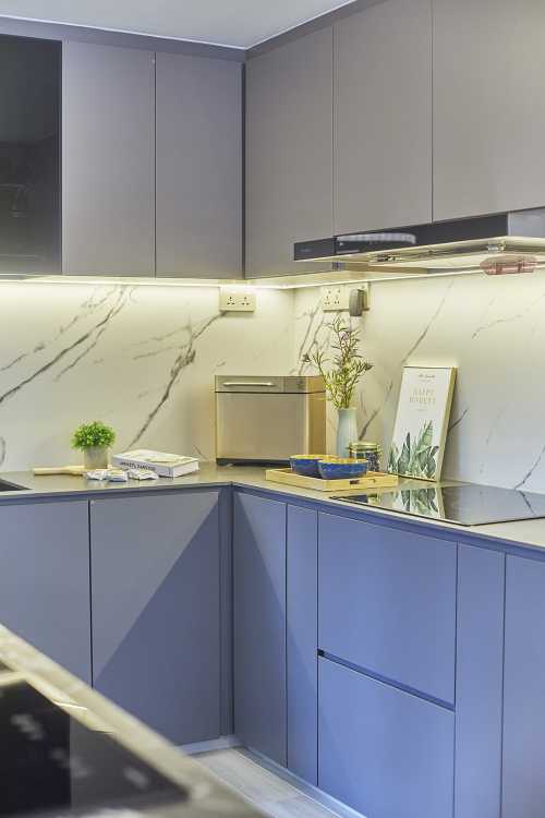 Contemporary Kitchen at Palm Gardens