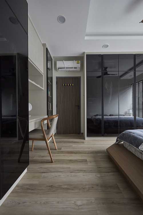 Contemporary Bedroom at Palm Gardens
