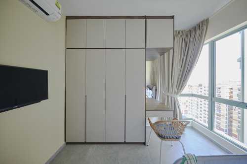Modern Bedroom at Palm Gardens