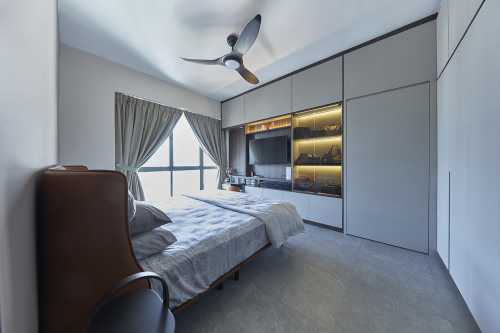Modern Bedroom at Palm Gardens
