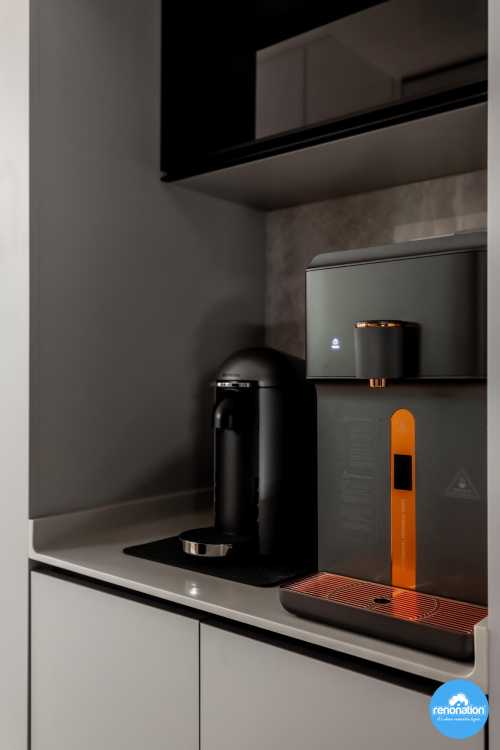 Modern Kitchen at Garden Residence @ 1 Serangoon North View