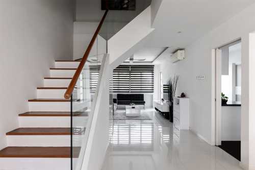 Modern Living Room at Blk 29A Chai Chee Ave