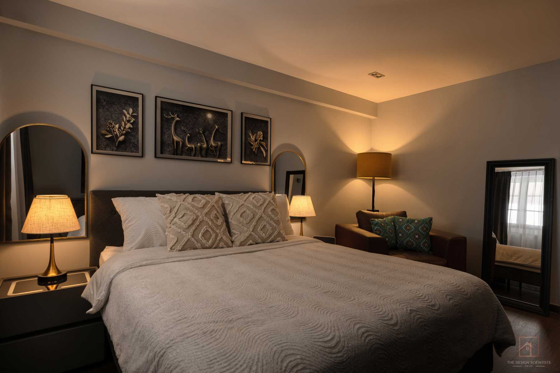 Contemporary Bedroom with Vinyl Flooring and Drop Ceiling