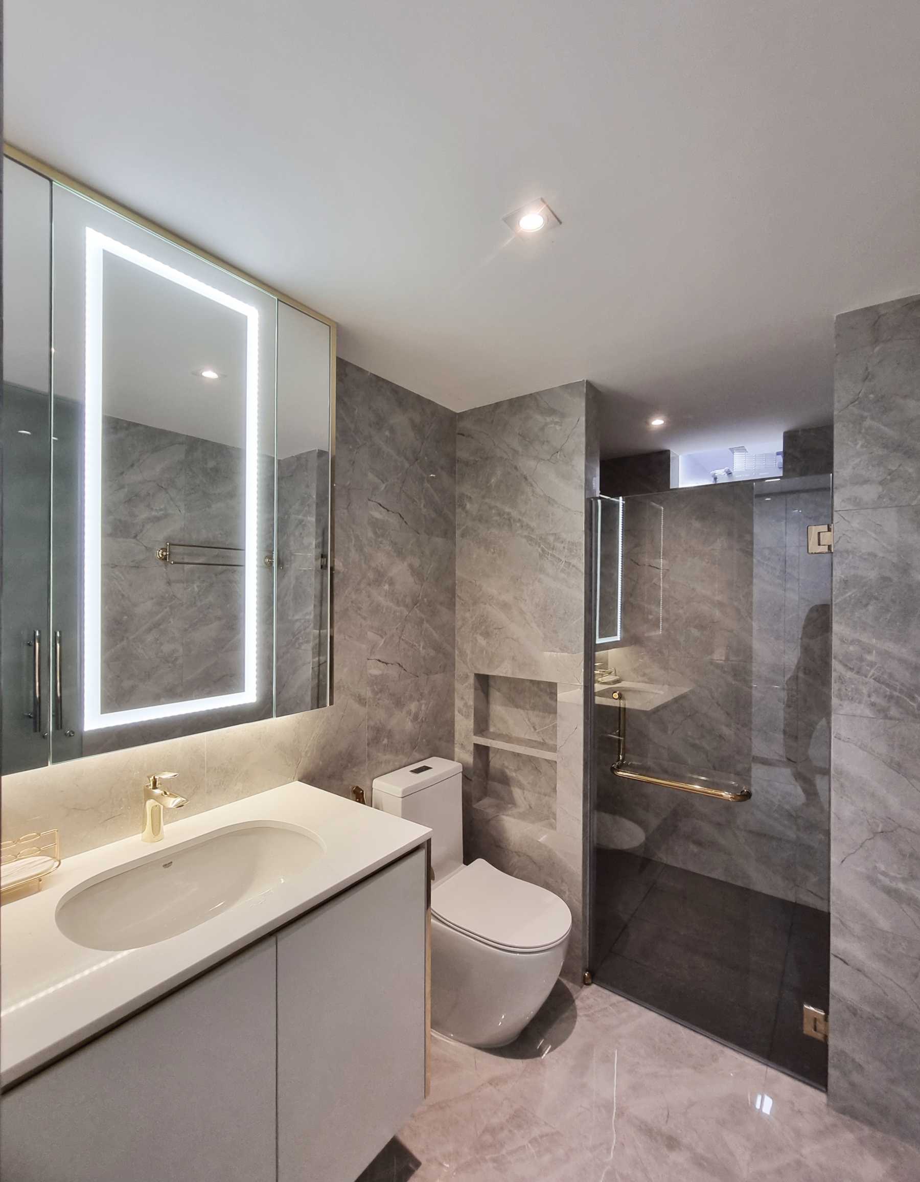 Scandinavian Bathroom with Mirror and Rainshower