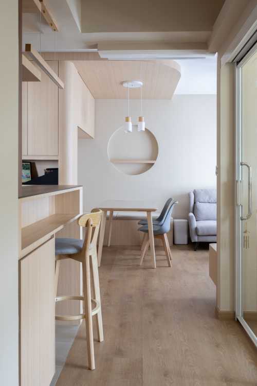 Scandinavian Entryway at Pine Vista