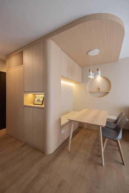 Scandinavian Dining Room at Pine Vista