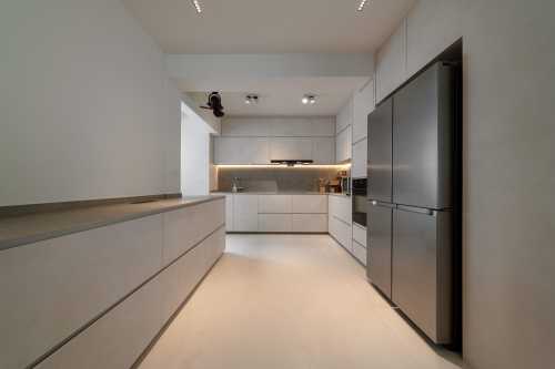 Minimalist Kitchen at Ubi Groove