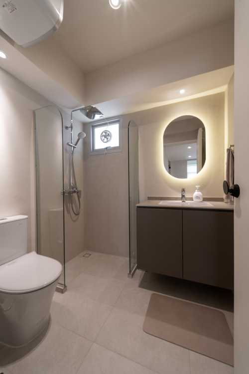 Minimalist Bathroom at Ubi Groove