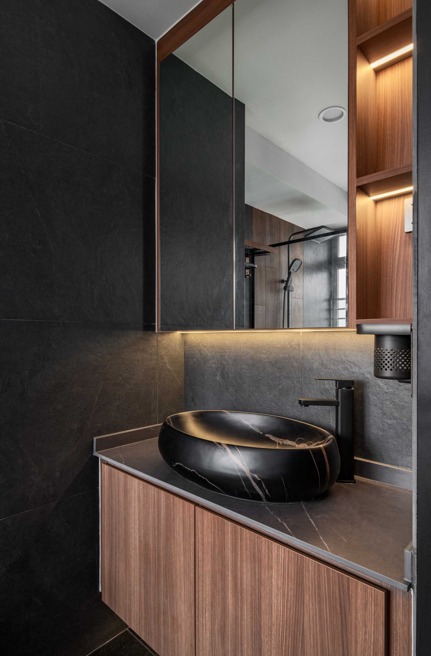 Contemporary Bathroom with Countertop and Mirror