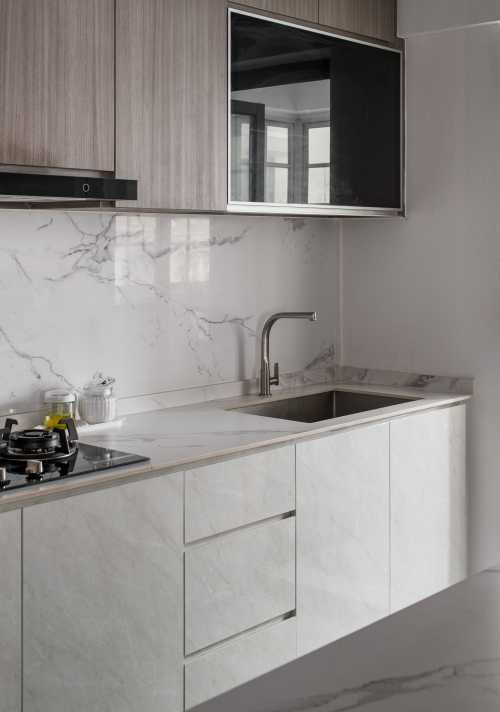 Contemporary Kitchen at 684C Jurong West Street 64