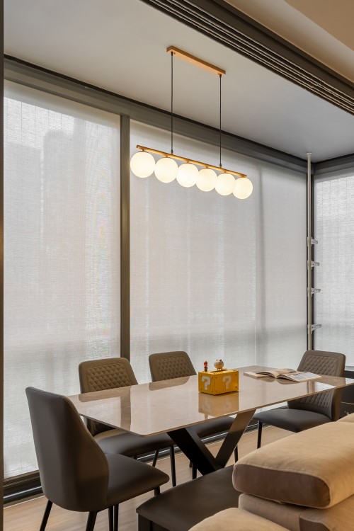 Scandinavian Dining Room at Parc Clematis