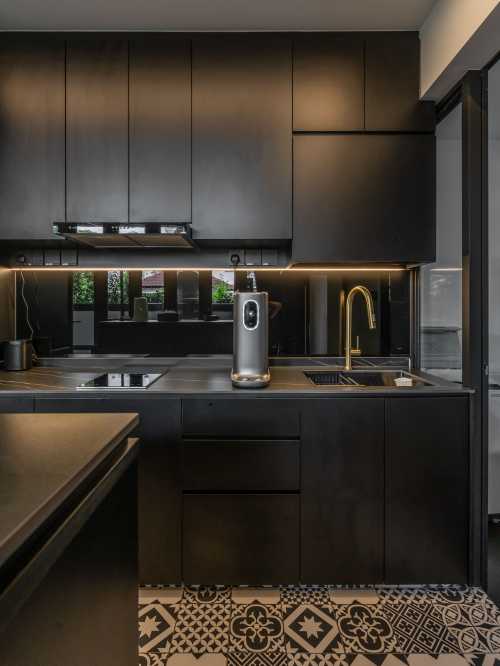 Modern Kitchen at Villa Verde @ 130 Verde View