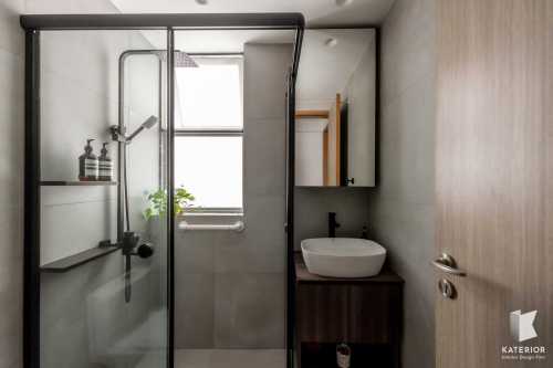 Contemporary Bathroom at Alexandra View