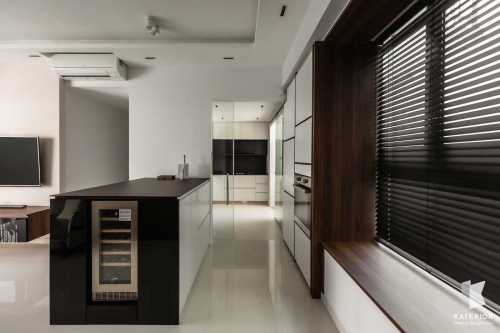 Contemporary Kitchen at Alexandra View