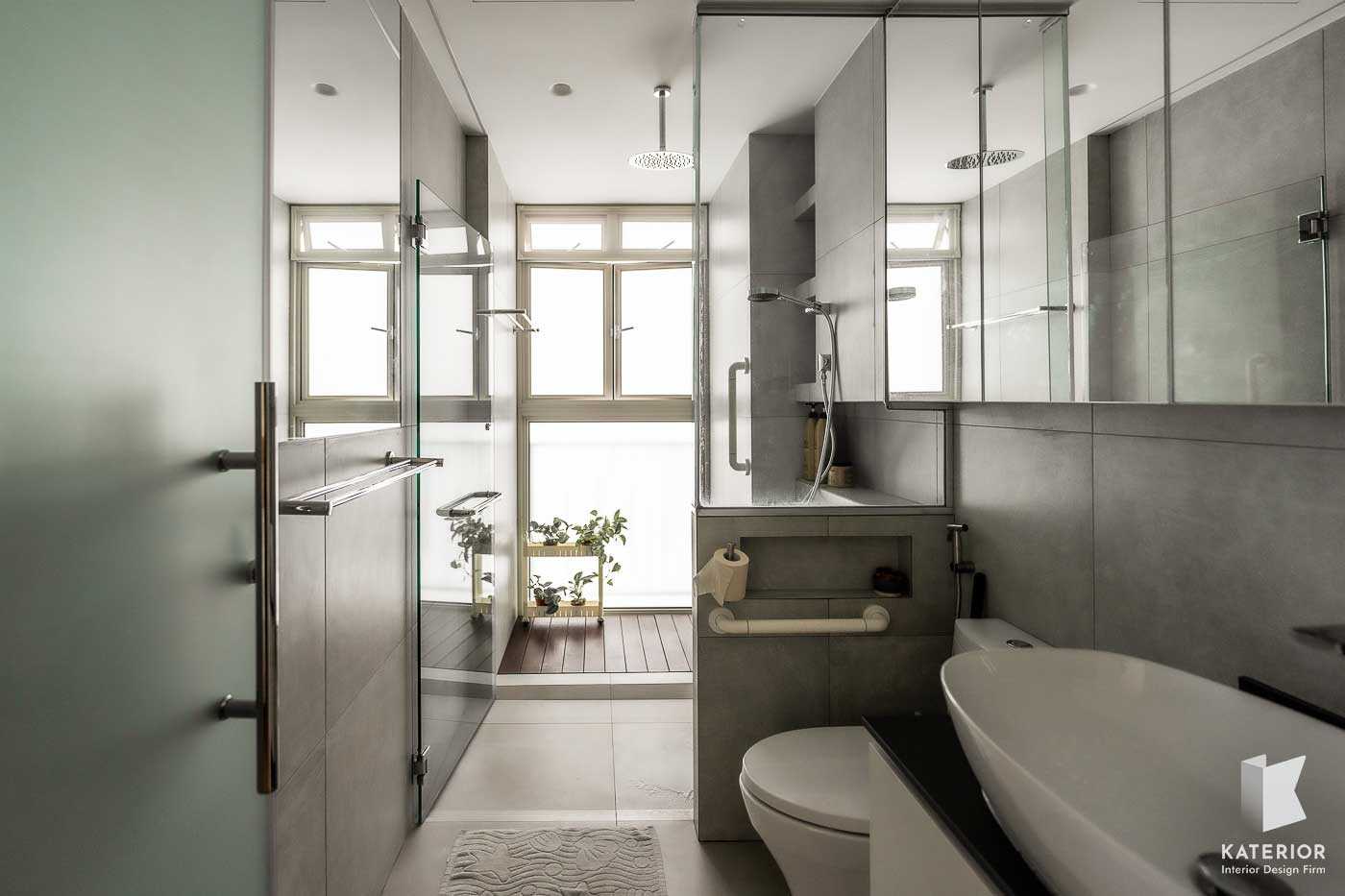 Contemporary Bathroom with Countertop and Homogeneous Tiles