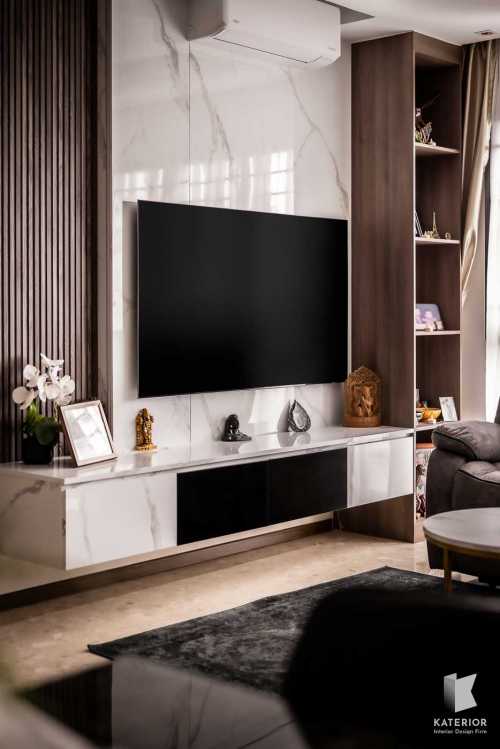 Modern Living Room at woodlands dr 72