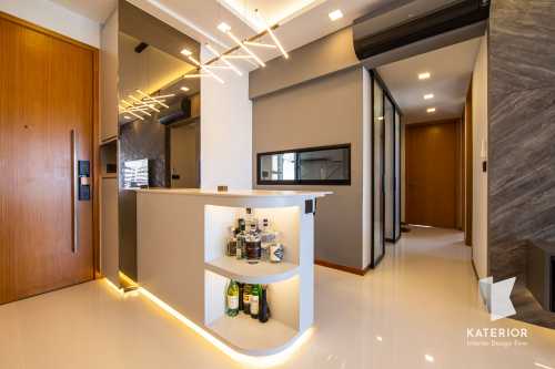 Contemporary Dining Room at 8A Beacon Height