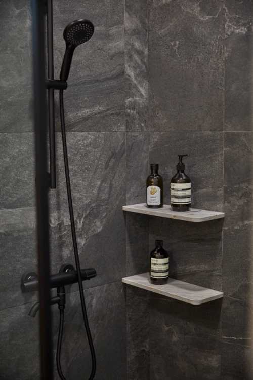 Minimalist Bathroom at Ah Soo Garden