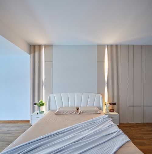 Minimalist Bedroom at Ah Soo Garden