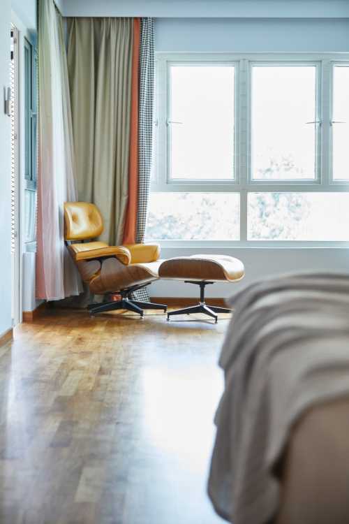 Minimalist Bedroom at Ah Soo Garden