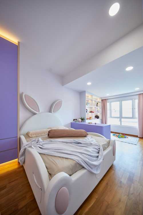 Minimalist Bedroom at Ah Soo Garden