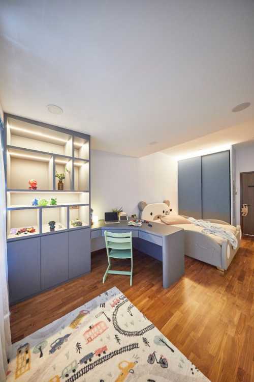 Minimalist Bedroom at Ah Soo Garden