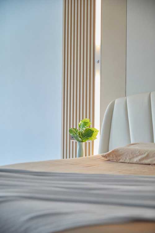Minimalist Bedroom at Ah Soo Garden