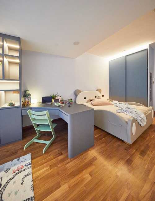 Minimalist Bedroom at Ah Soo Garden