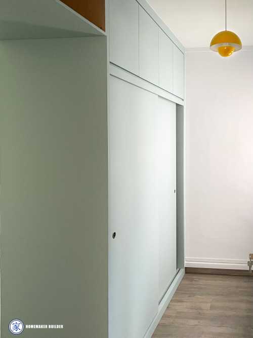 Eclectic Bedroom at 288B Bukit Batok St25