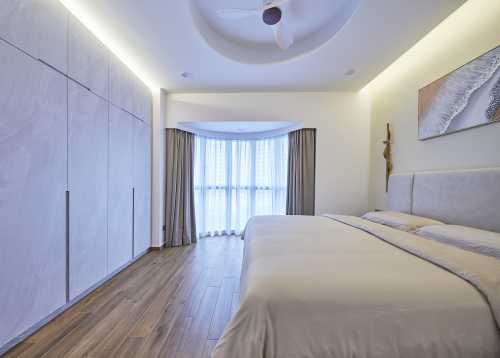 Modern Bedroom at 28 Bayshore Road