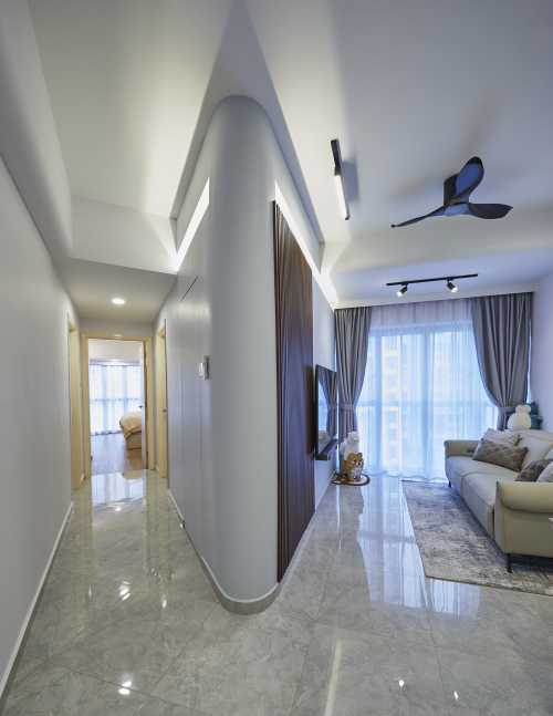Modern Entryway at 28 Bayshore Road