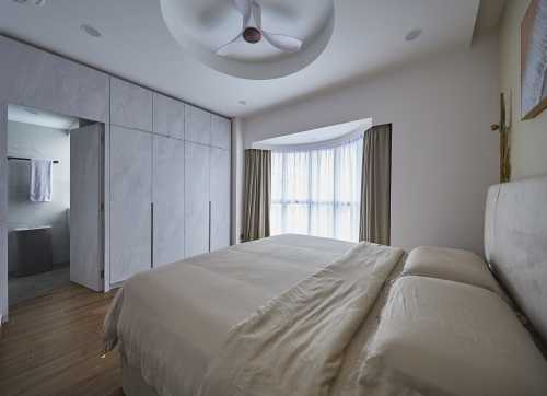 Modern Bedroom at 28 Bayshore Road