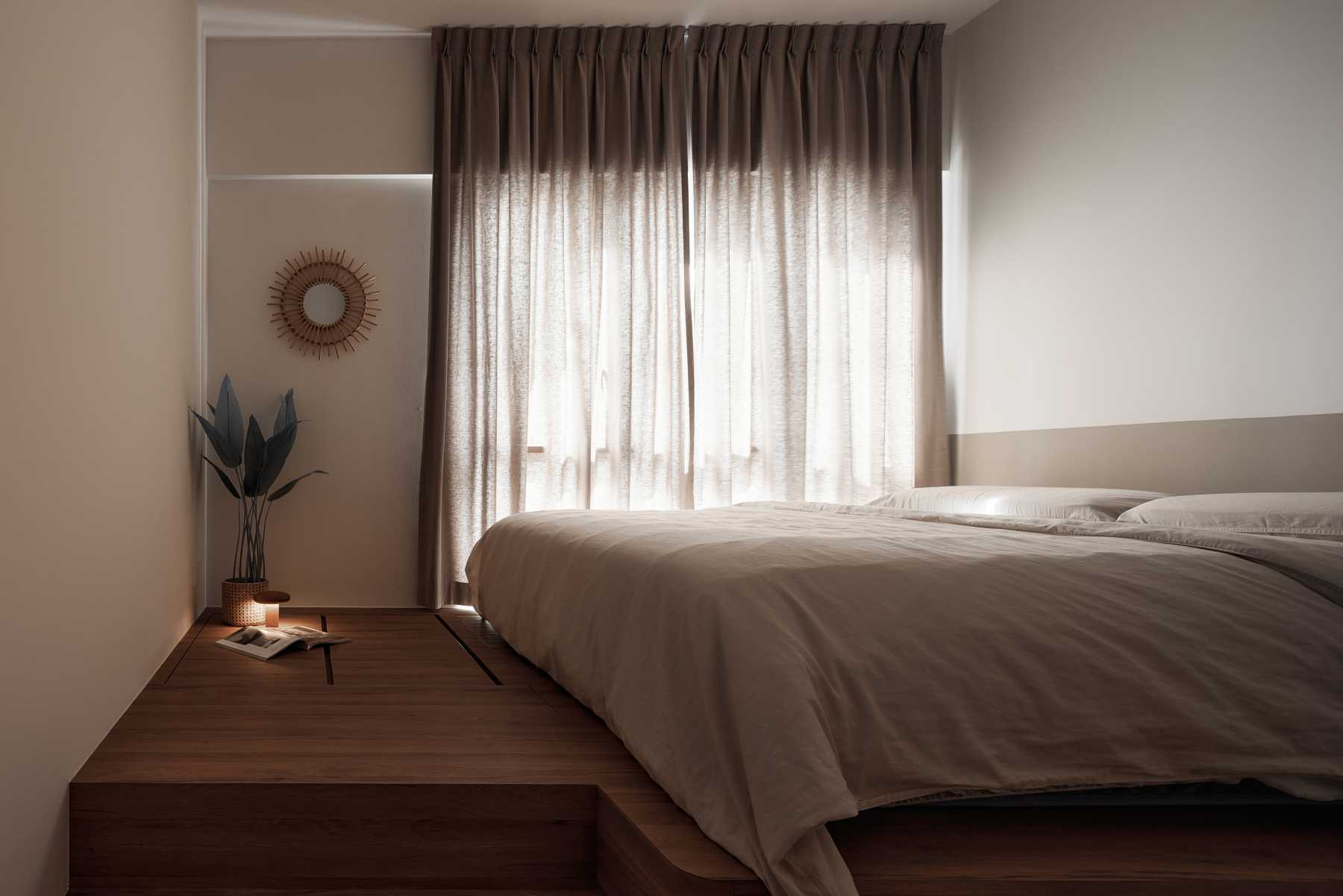 Modern Bedroom with Platform Bed and Queen Bed