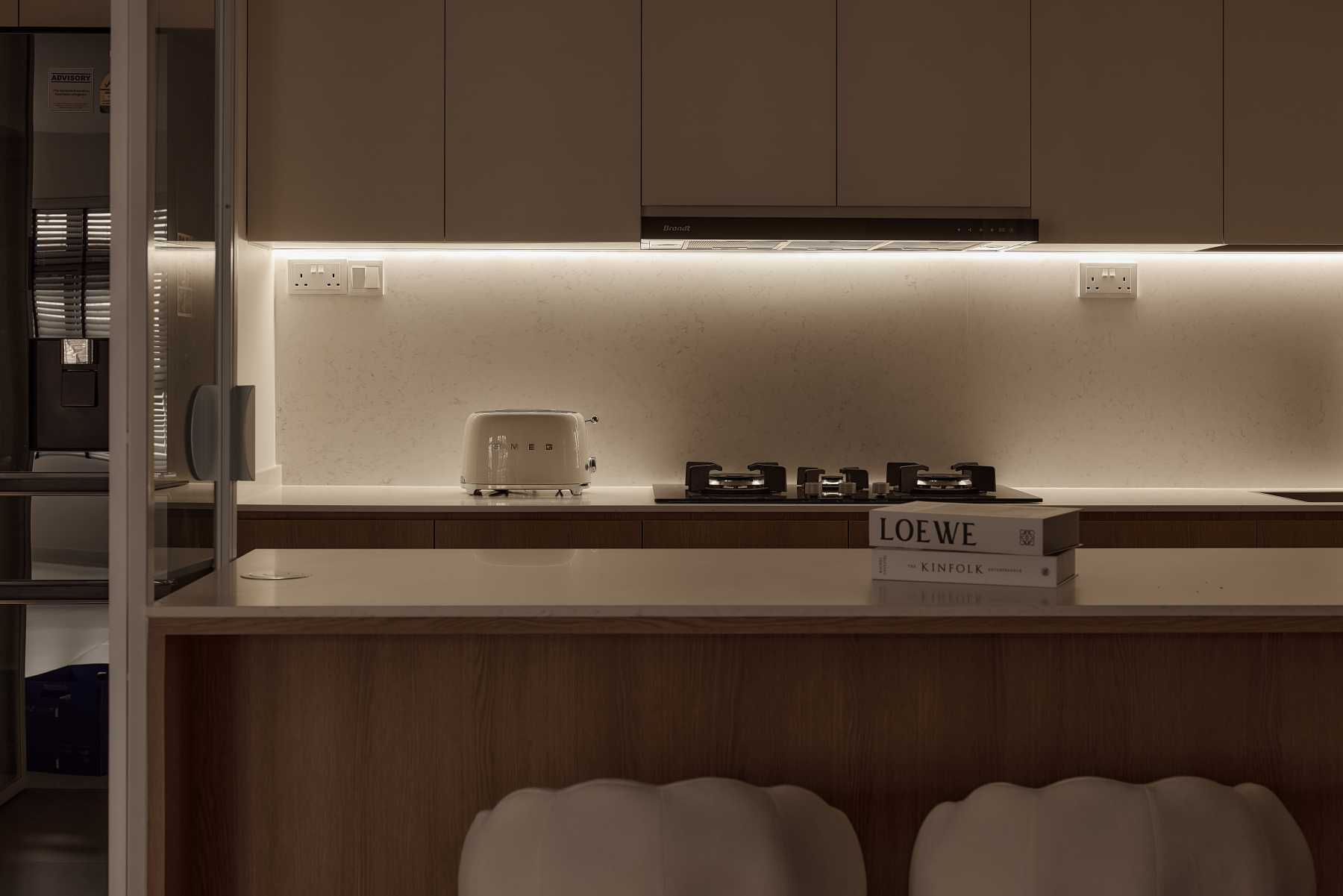 Minimalist Kitchen with Countertop and Kitchen Island