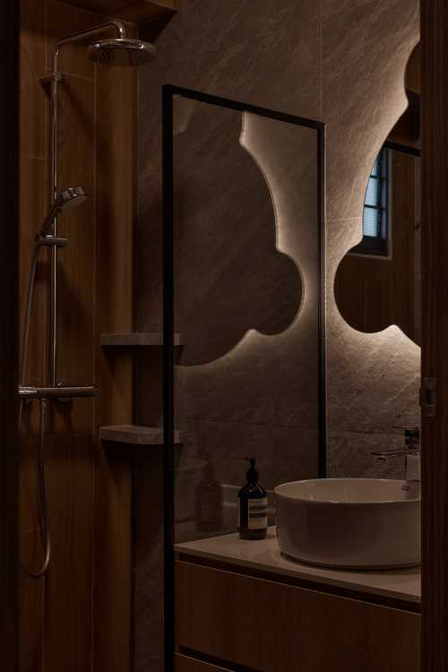 Minimalist Bathroom at Clementi Peaks