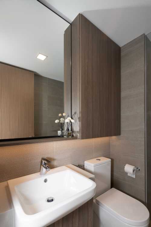 Modern Bathroom at 32 Sumang Link