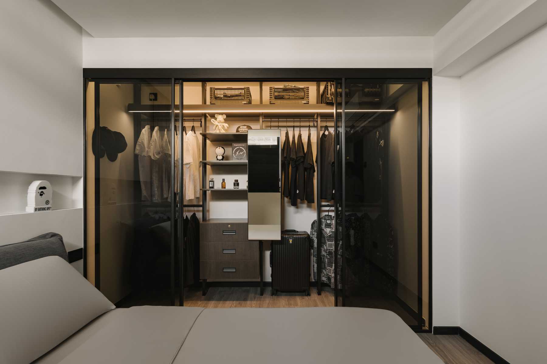 Modern Bedroom with Wardrobe and Sliding Wardrobe