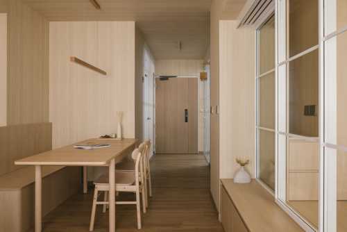Modern Dining Room at 465A Fernvale Road